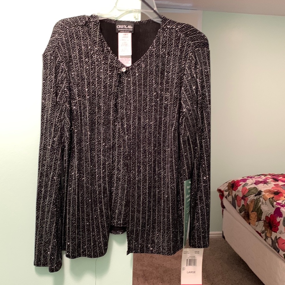 Sparkling tank with jacket